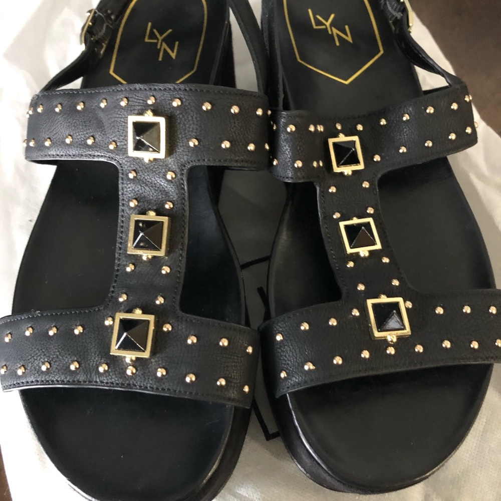 Lyn shoes - Picture 3 of 4